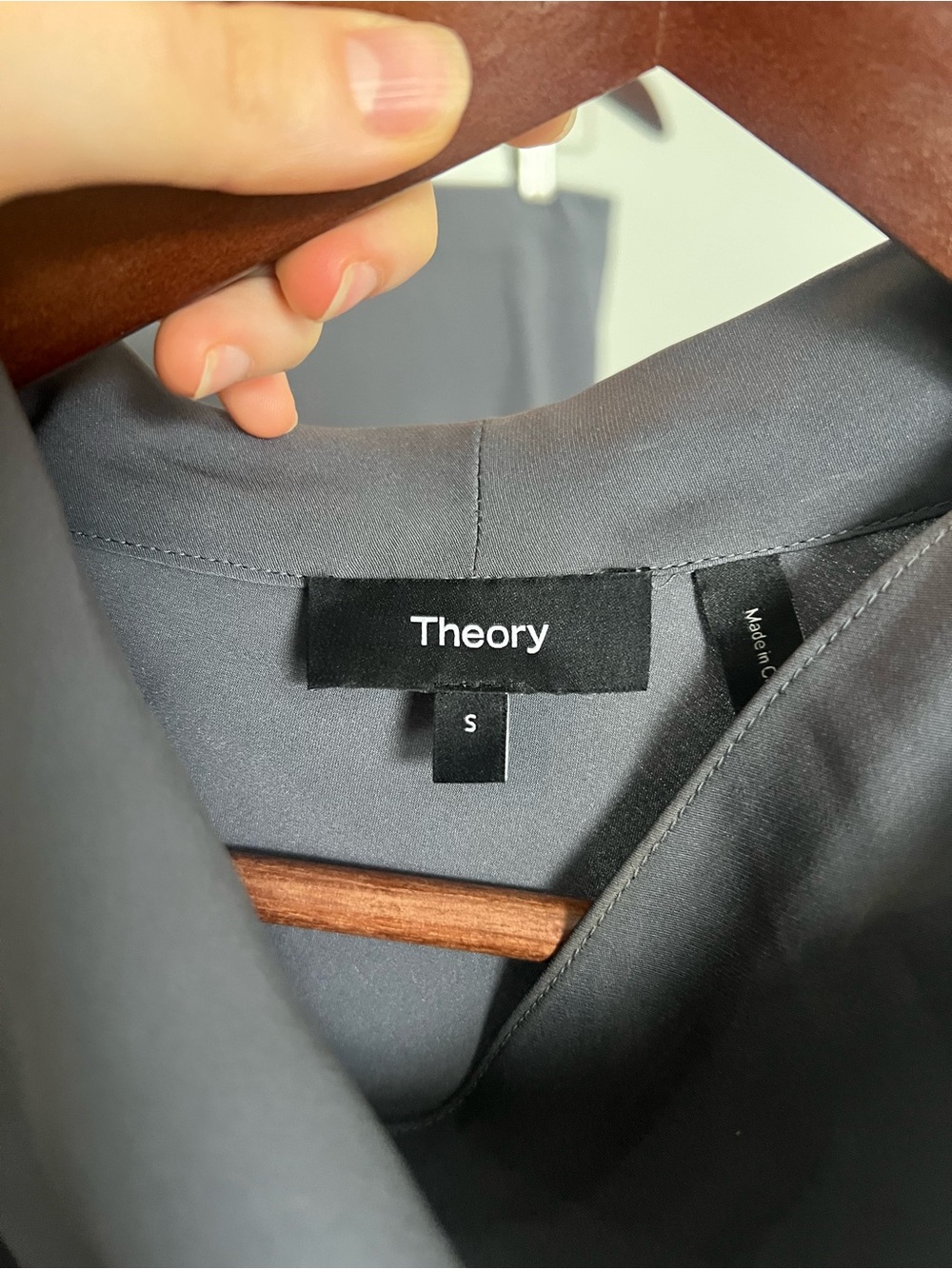 Theory set of charcoal grey silk skirt and sleeveless top - Picture 5 of 5